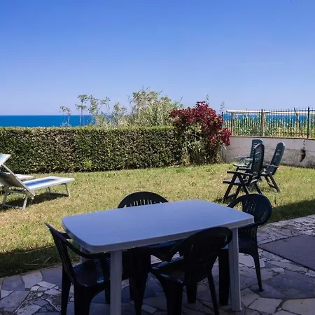 아파트 N127 - Numana, Trilo Con Giardino E Vista Mare A 200 M. Dalla Spiaggia *