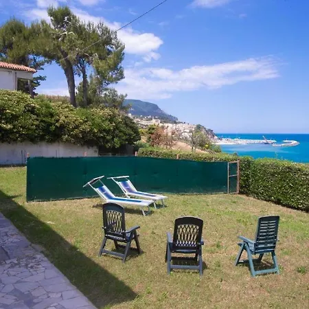 N127 - Numana, Trilo Con Giardino E Vista Mare A 200 M. Dalla Spiaggia